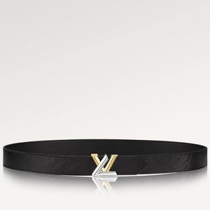 Louis Vuitton twist black leather belt. Size 90cm.